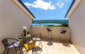 3 Bedroom Cozy Apartment In Dobrinj